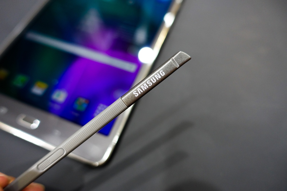Galaxy Tab A (9.7 inch) kèm bút S Pen